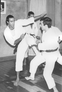 L’insegnamento di Karate e Yoga